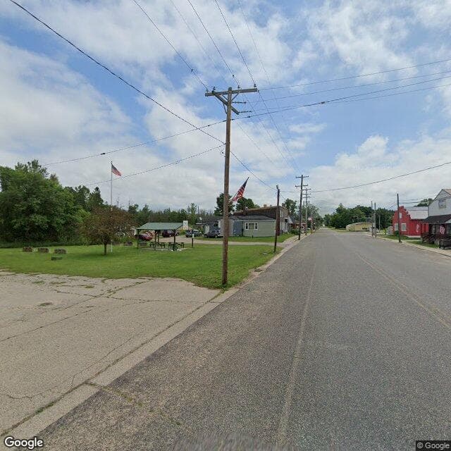 Ihander Home in Daggett, MI - Main View