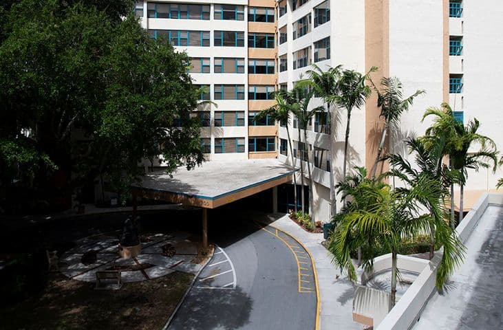 Irving Cypen Tower in Miami, FL - Main View