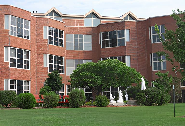 Jeanne Jugan Center in Kansas City, MO - Main View