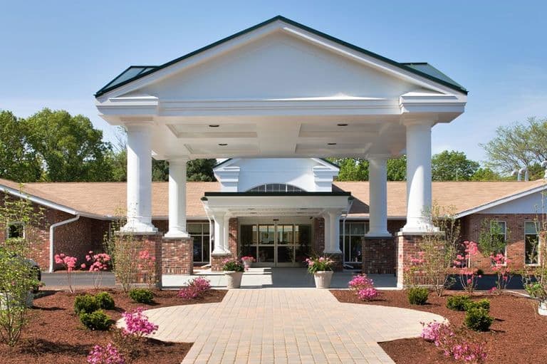 Kent Regency in Warwick, RI - Main View