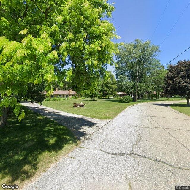 Kra - Nur Manor in Burton, MI - Main View