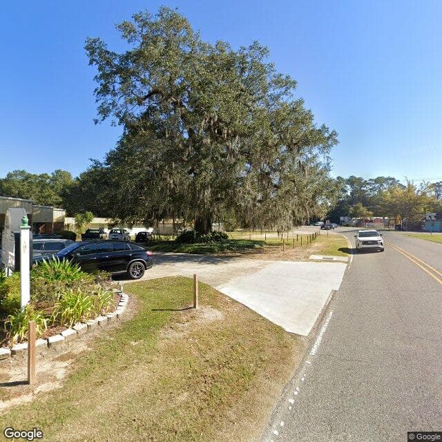 Lacombe Nursing Centre in Lacombe, LA - Main View