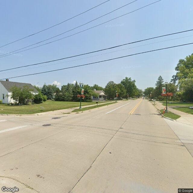 Lake Avenue Home - Senior living in Grosse Isle, Michigan