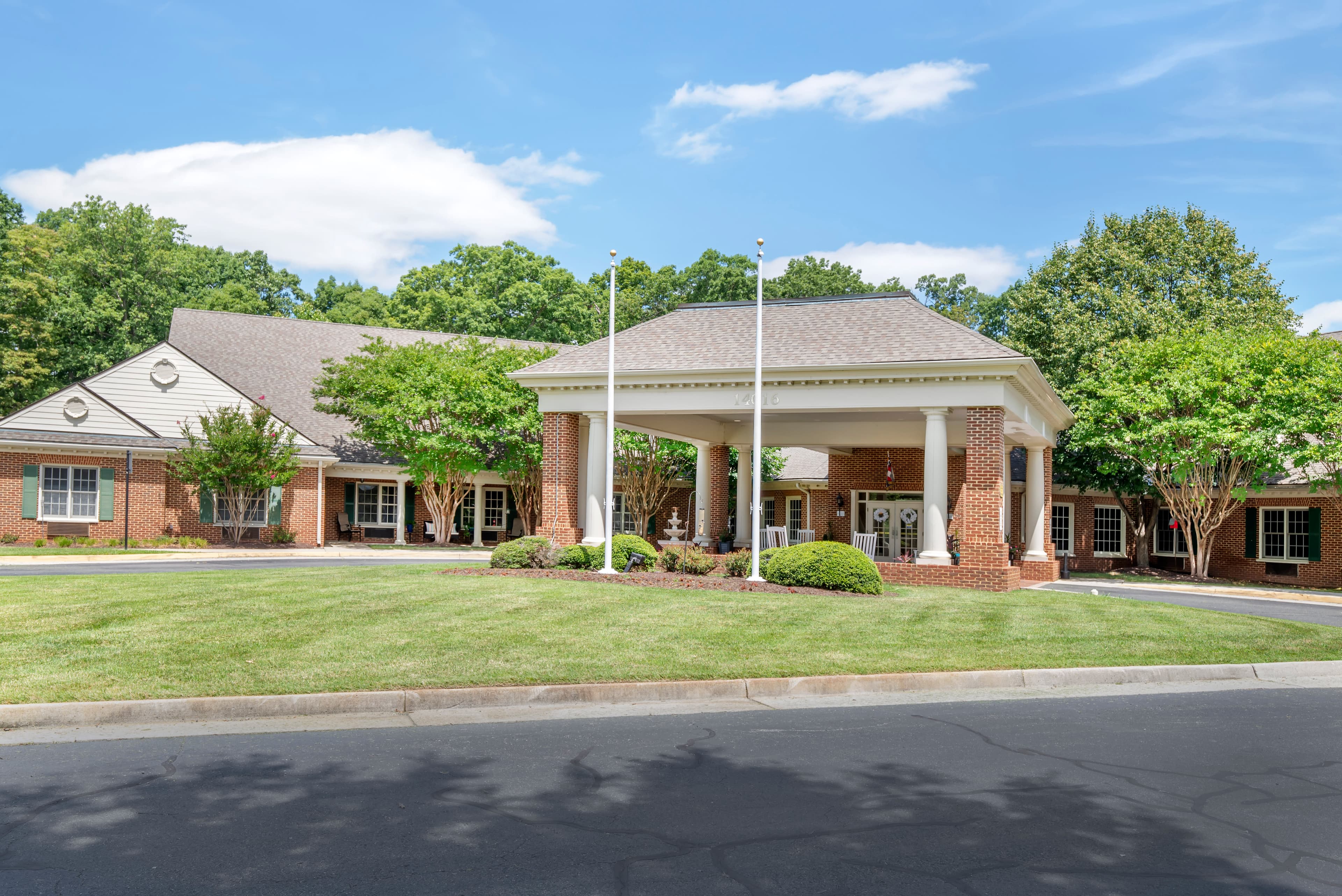 Brookdale Midlothian in Midlothian, VA - Main View