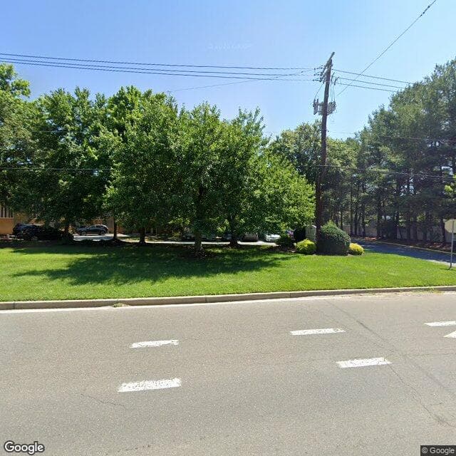 Largo Nursing and Rehabiliation Center in Glenarden, MD - Main View