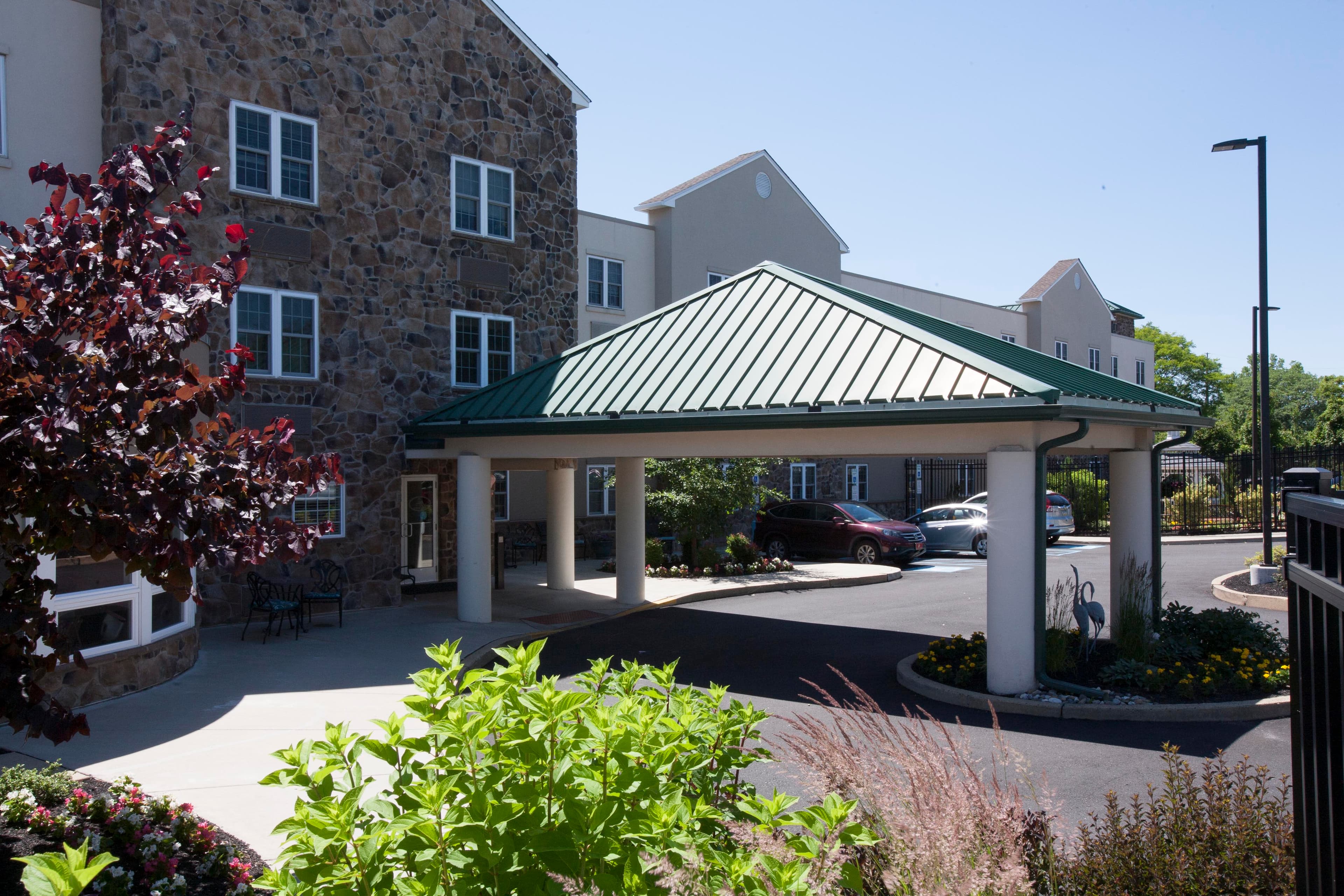 Commonwealth Senior Living at Willow Grove - Senior living in Willow Grove, Pennsylvania