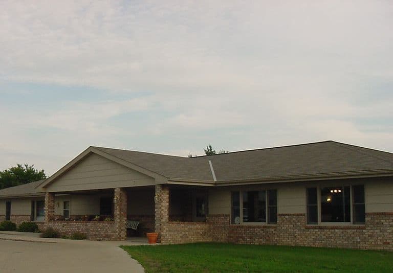 Leisure Living Senior Living in Hartford, SD - Main View