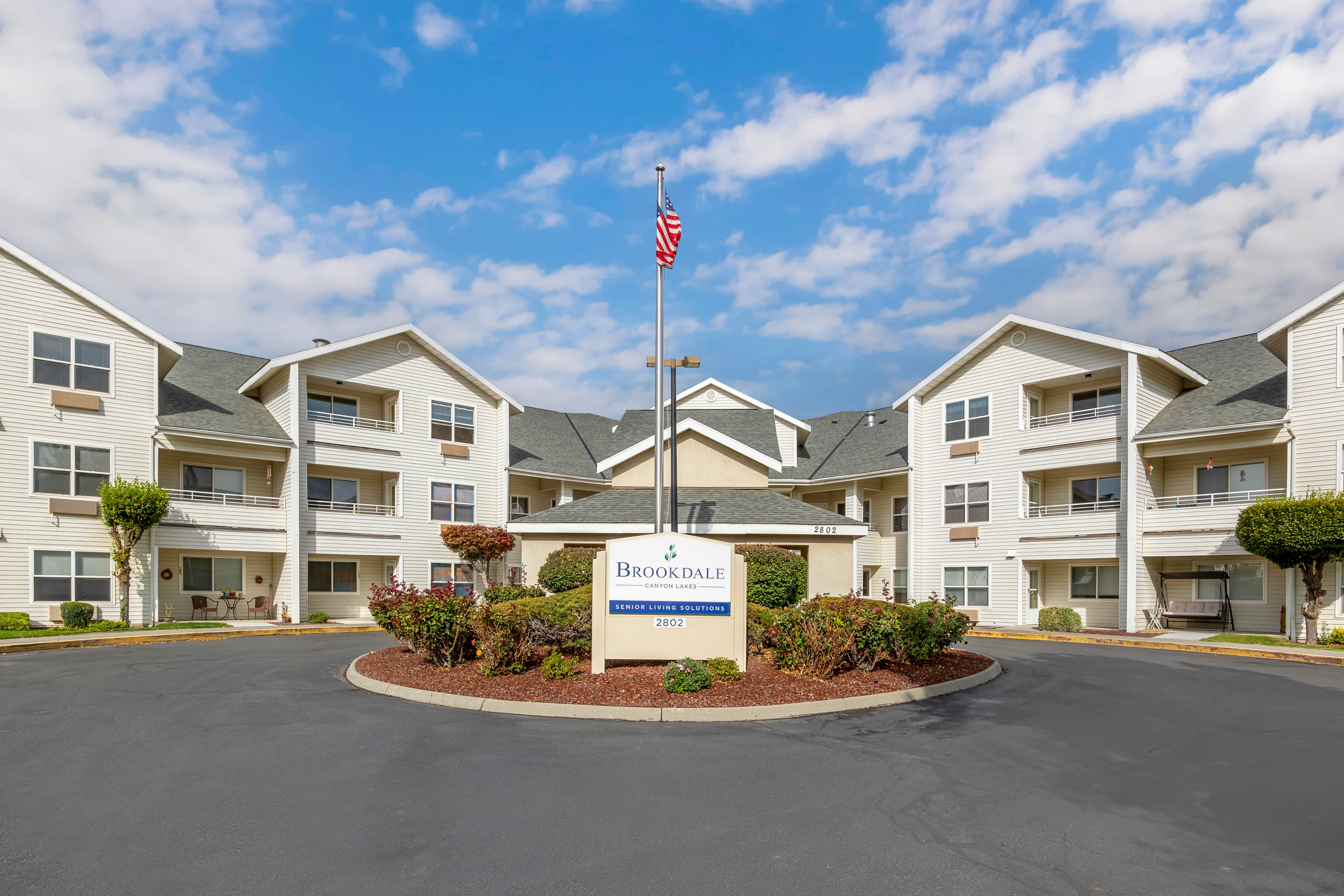 Brookdale Canyon Lakes in Kennewick, WA - Main View