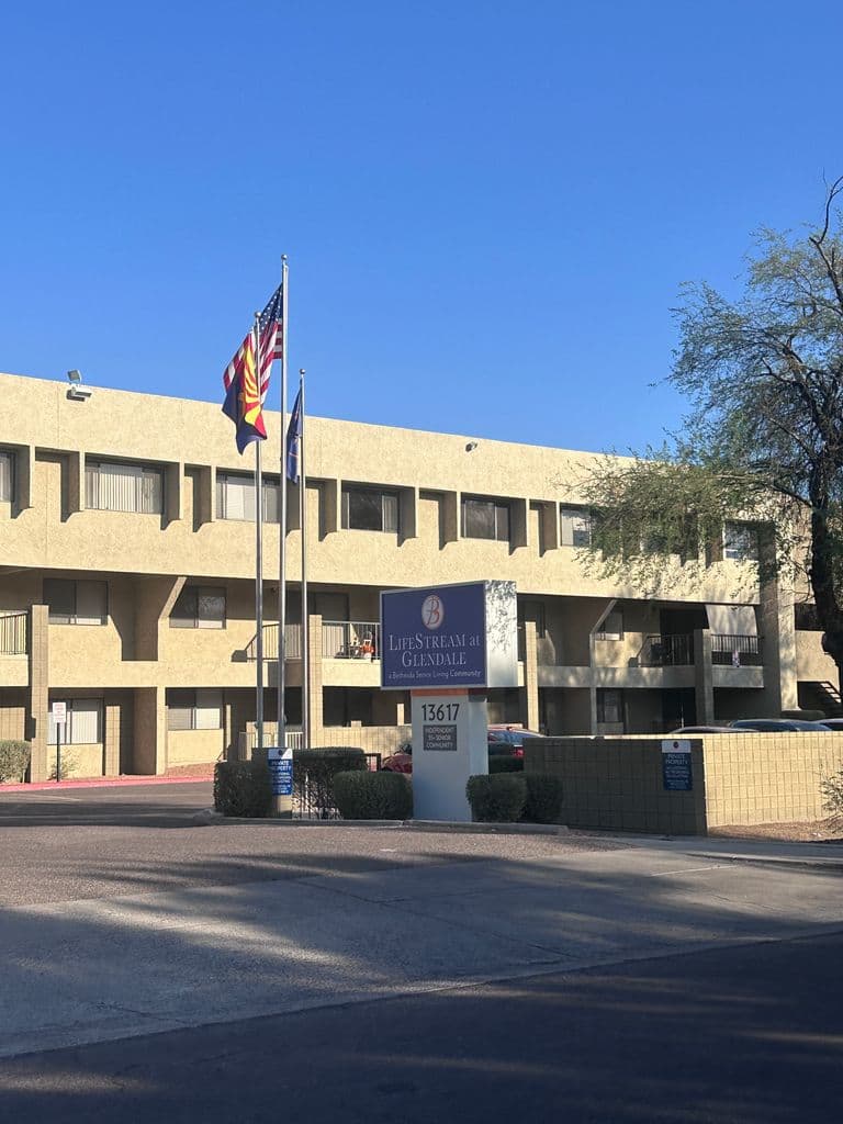 Lifestream At Thunderbird in Glendale, AZ - Main View