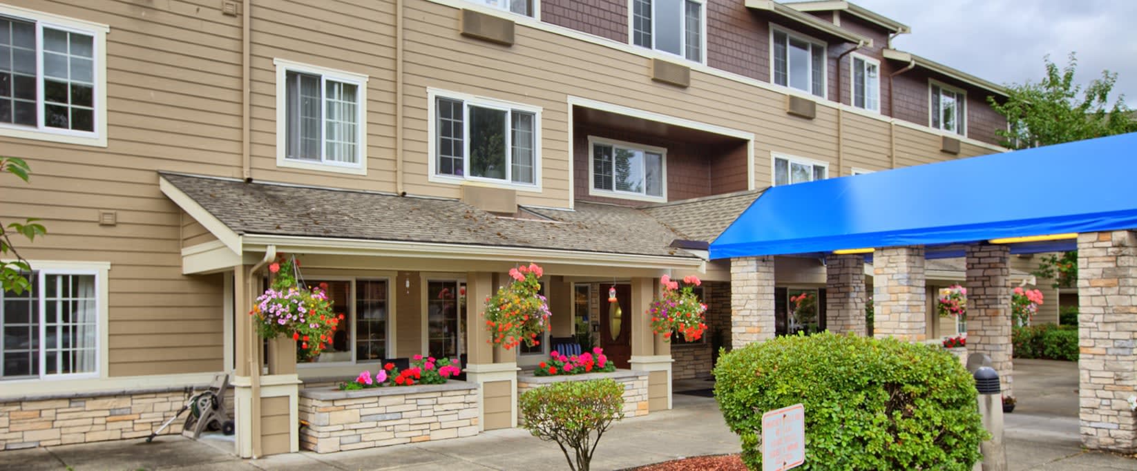 Brookdale Courtyard Puyallup in Puyallup, WA - Main View