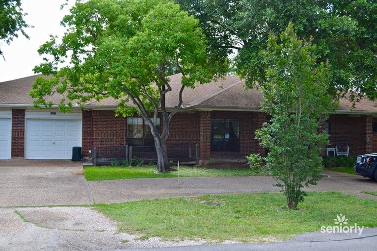 Live Oak Drive in Austin, TX - Main View