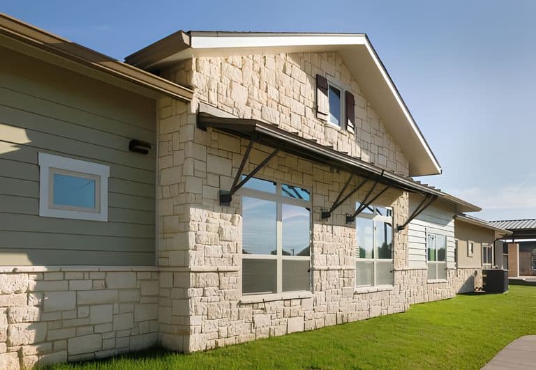 Lynridge of Waco Assisted Living and Memory Care in Waco, TX - Main View