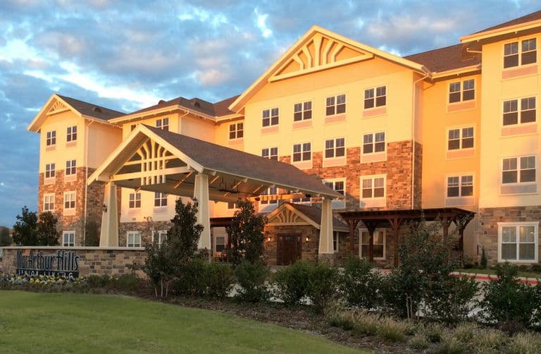 Macarthur Hills in Irving, TX - Main View