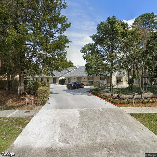 Mama Llama Assisted Living Facility in Wellington, FL - Main View
