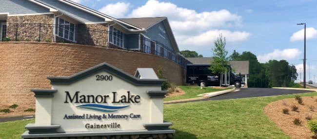 Manor Lake Gainesville in Gainesville, GA - Main View