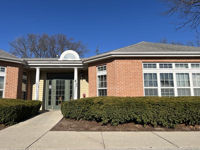 Matthews Of Milwaukee II in Glendale, WI - Main View