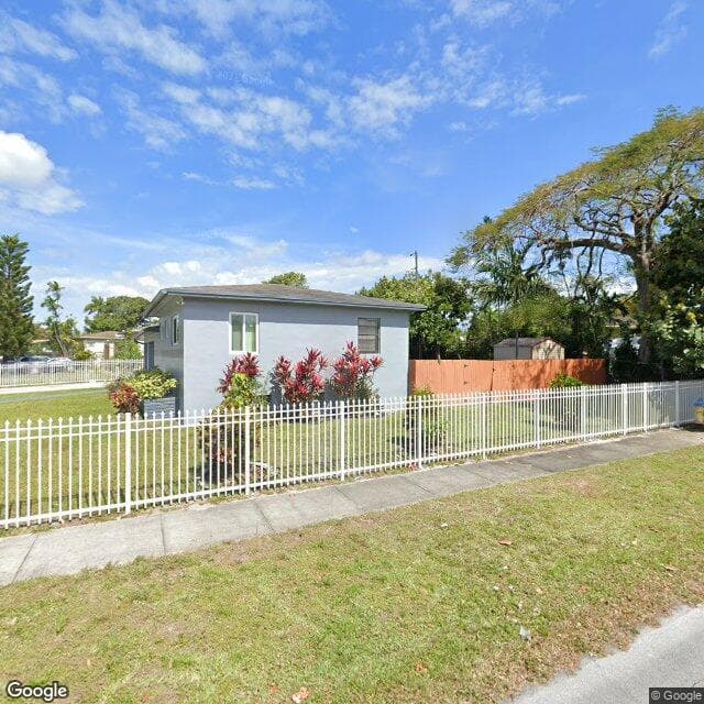 Maud's Place in Miami, FL - Main View