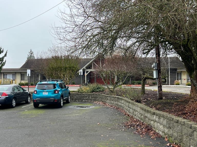 Meadow Park Health & Specialty Care Center in Saint Helens, OR
