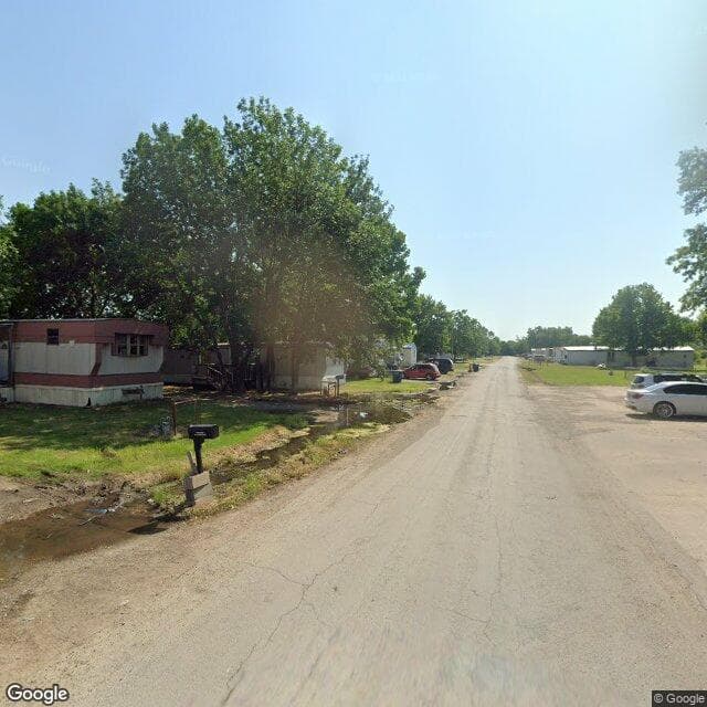 Meadowbrook Nursing Center in Chouteau, OK - Main View