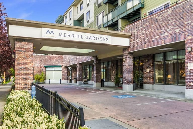 Merrill Gardens At Renton Centre - Senior living in Renton, Washington