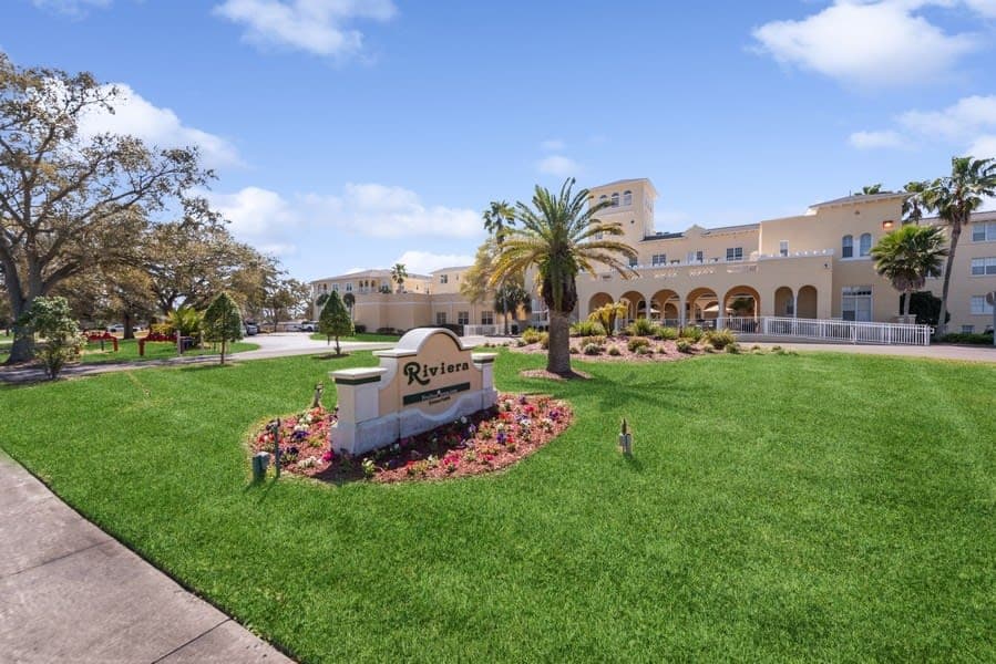 Riviera Senior Living in Holly Hill, FL - Main View