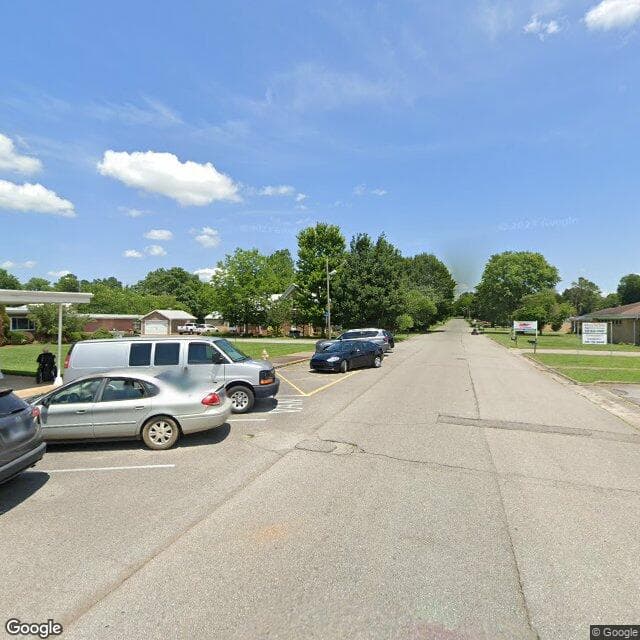 NHC Healthcare - Lawrenceburg in Lawrenceburg, TN - Main View