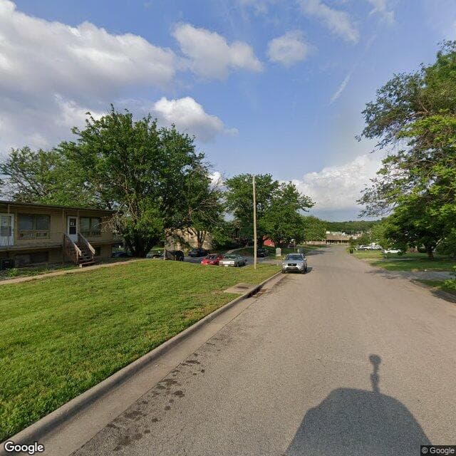 Oak Creek Senior Care in Topeka, KS - Main View