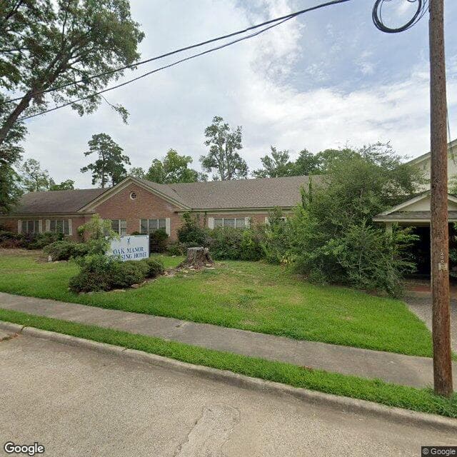 Oak Manor Nursing Home in Nacogdoches, TX - Main View