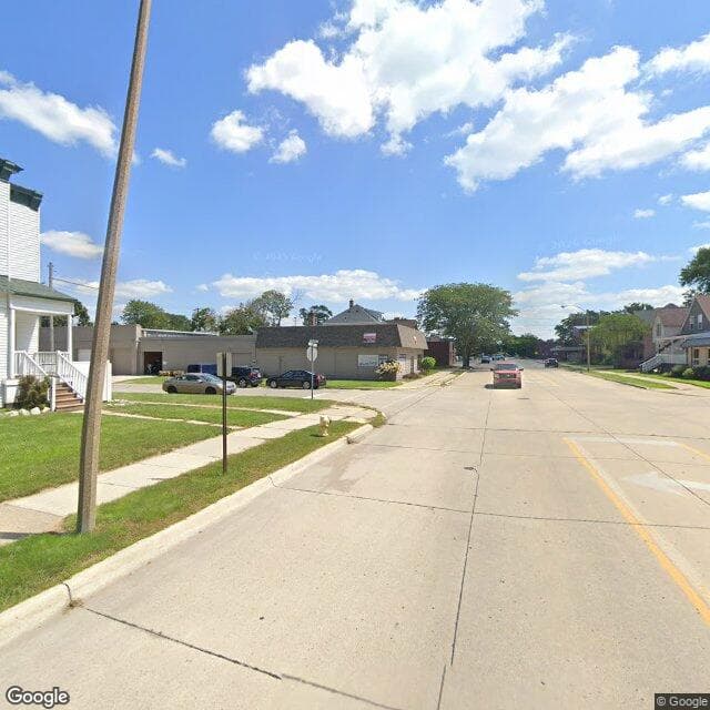 Oak Tree II in Wyandotte, MI - Main View