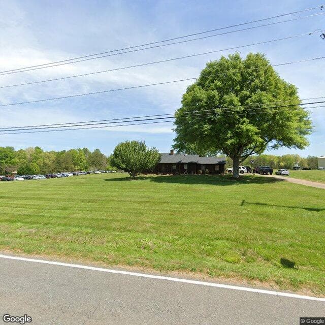 Oakland Living Center in Rutherfordton, NC - Main View