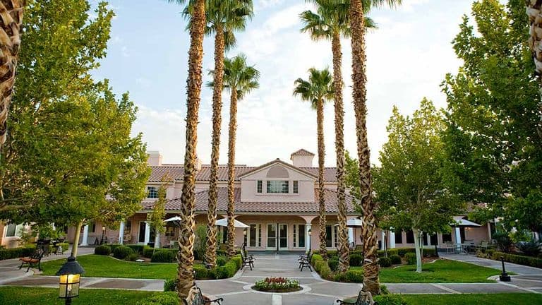 Oakmont Of Las Vegas in Las Vegas, NV - Main View