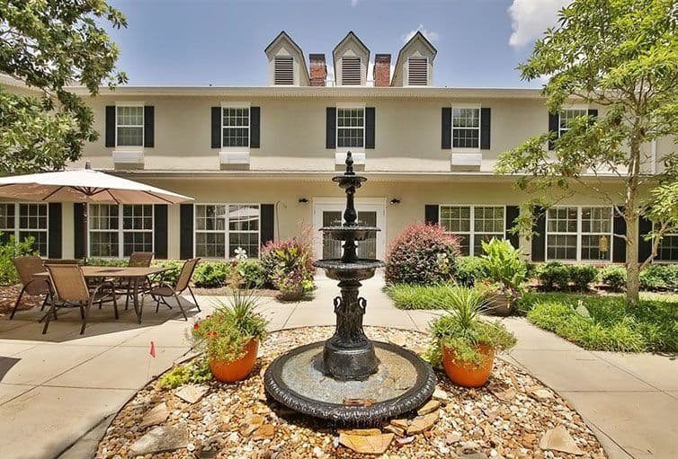 Oaks at Fayetteville in West Fayetteville, GA - Main View