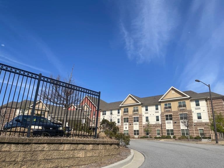 Oasis At Scholars Landing in Atlanta, GA - Main View