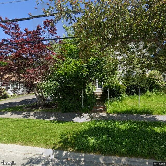 Ohi - 279 Essex in Bangor, ME - Main View