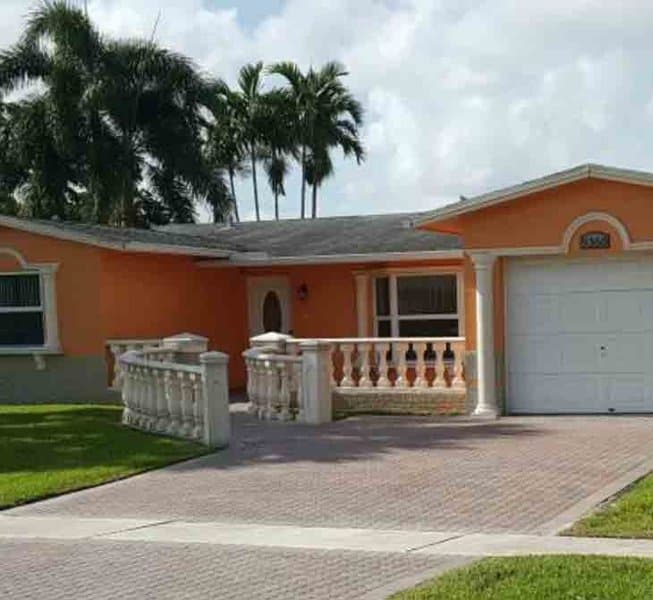 Continual Care Facility in Pembroke Pines, FL - Main View