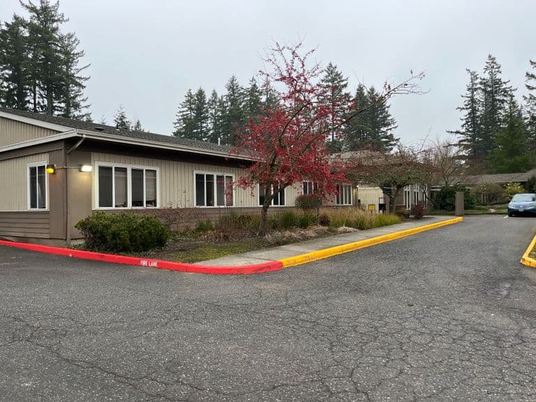 Pacific Gardens Alzheimer’s Special Care Center in Portland, OR - Main View