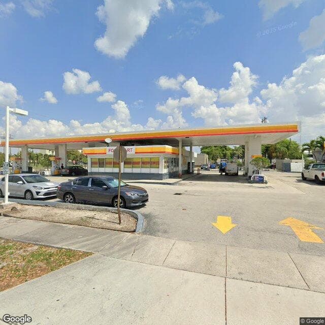 Palmetto Care Center in Hialeah, FL - Main View