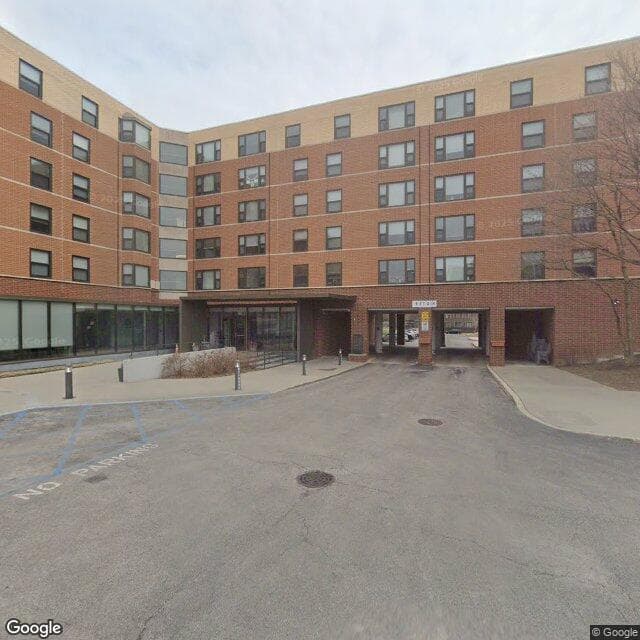 Park Plaza Retirement Center in Chicago, IL - Main View