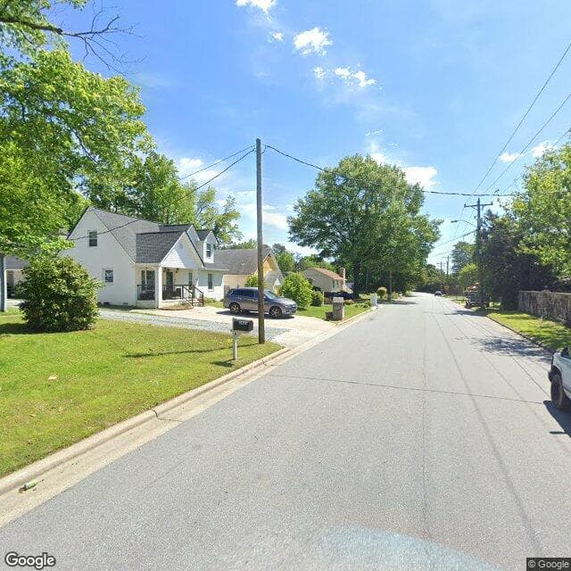 Pear Manor in Greensboro, NC - Main View