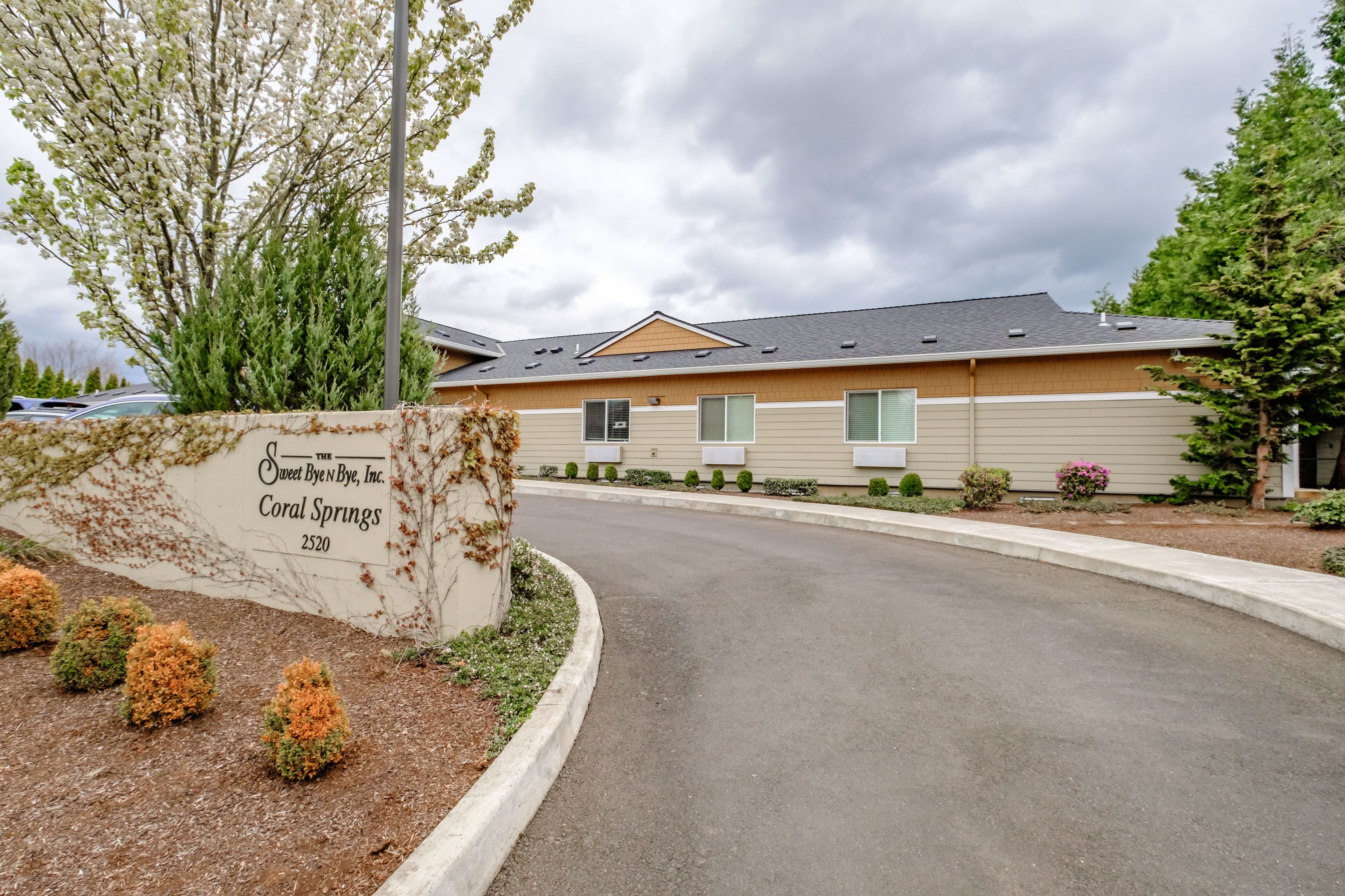 Coral Springs and Reflections Memory Care in Salem, OR - Main View