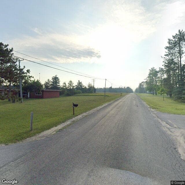 Pinehaven Red in Gaylord, MI - Main View
