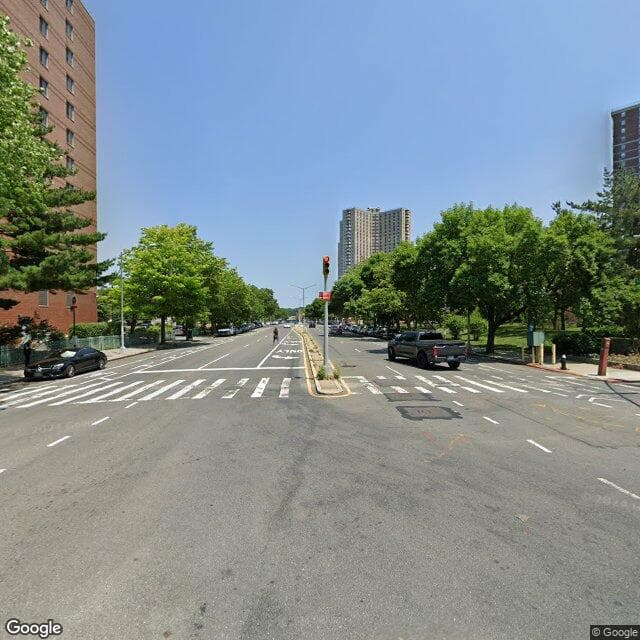 Pinnacle Multicare Nursing and Rehabilitation Center in Bronx, NY - Main View