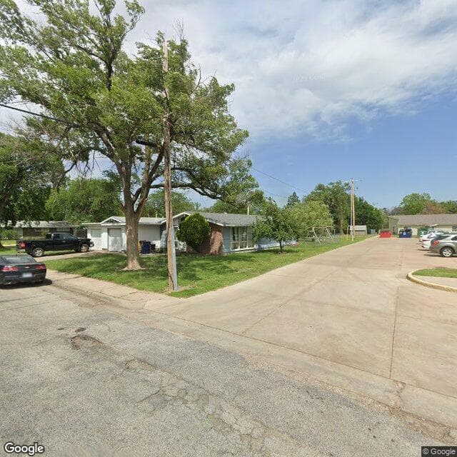 Pinnacle Park Nursing & Rehab Center in Salina, KS - Main View