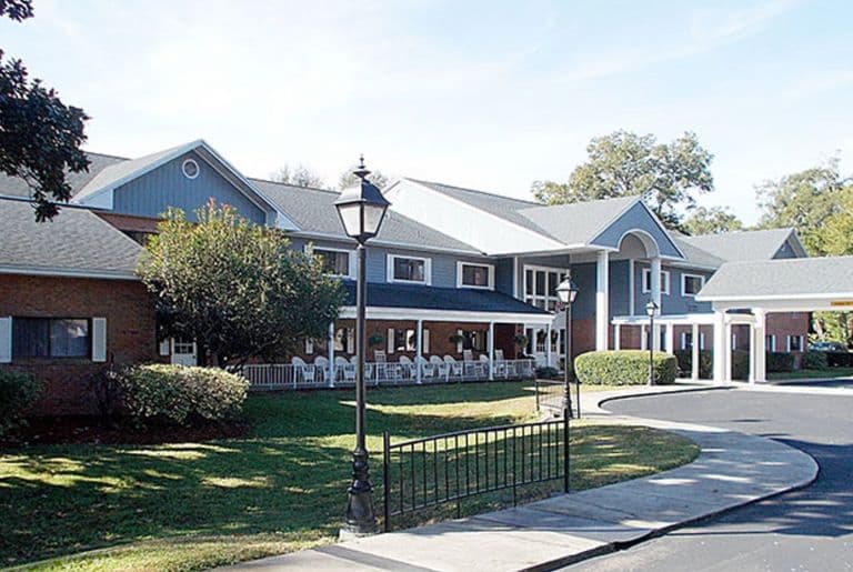 Plantation Oaks Senior Living Residence in High Springs, FL - Main View
