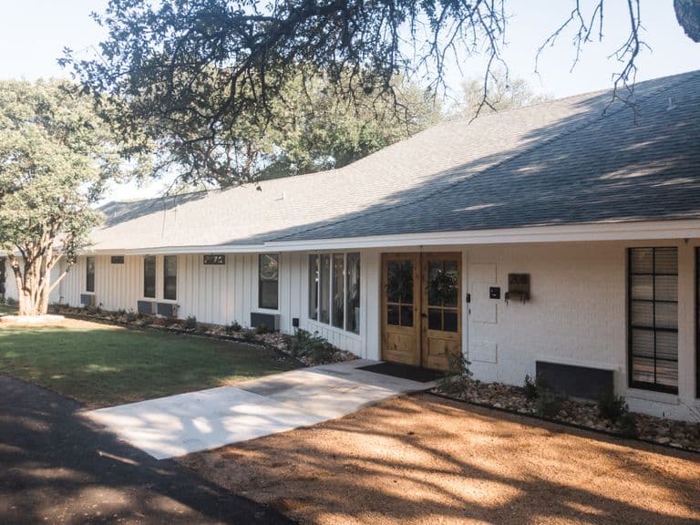 Platinum Resort Assisted Living and Memory Care - Senior living in Georgetown, Texas