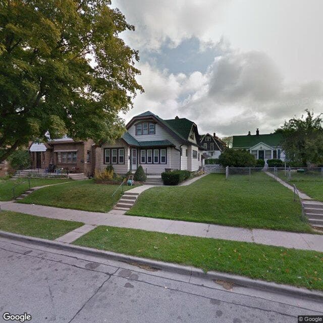 R House in Milwaukee, WI - Main View