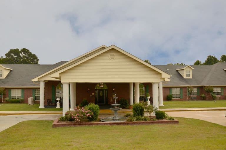 Reunion Plaza Senior Care and Rehabilitation Cente in Texarkana, TX - Main View