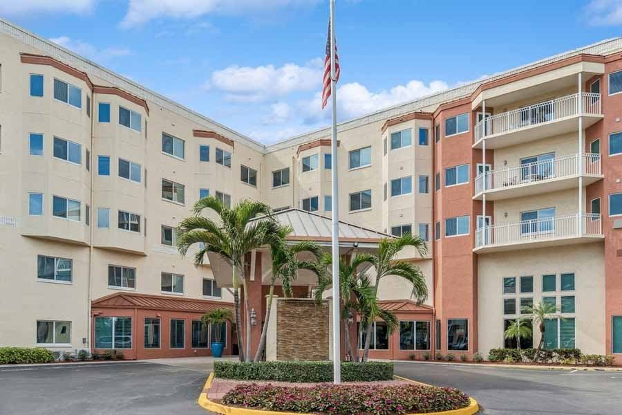 The Palms Of Fort Myers in Fort Myers, FL - Main View