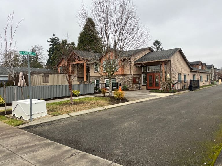Rivera Mansions in Portland, OR - Main View