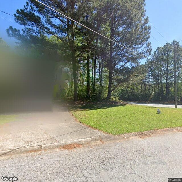 Roberts House in Ellenwood, GA - Main View